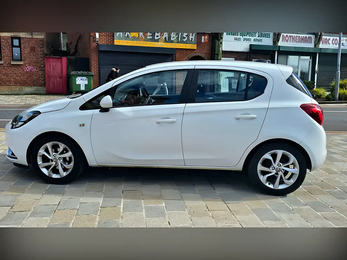 Used 2016 Vauxhall Corsa Sri White - Interior and Exterior details 6
