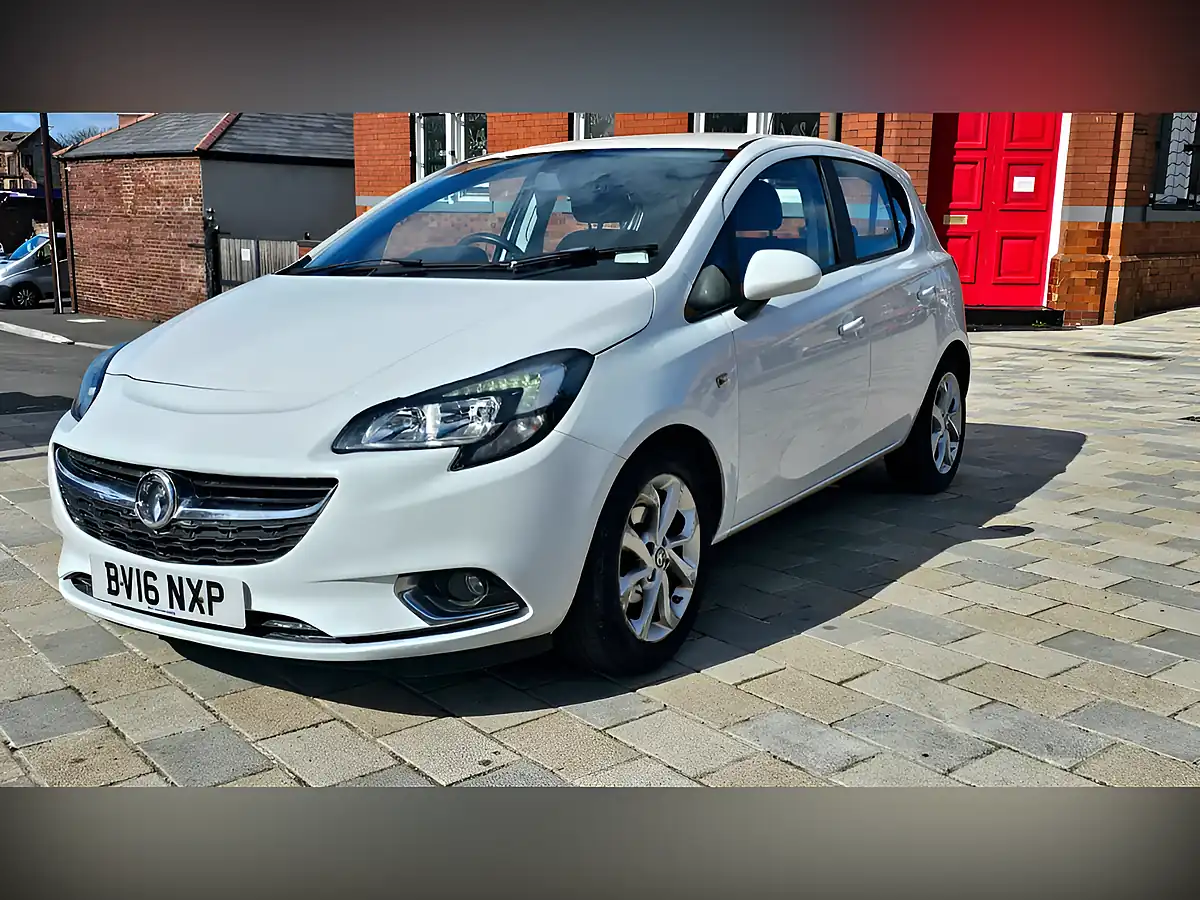 Used 2016 Vauxhall Corsa Sri White - Interior and Exterior details 7