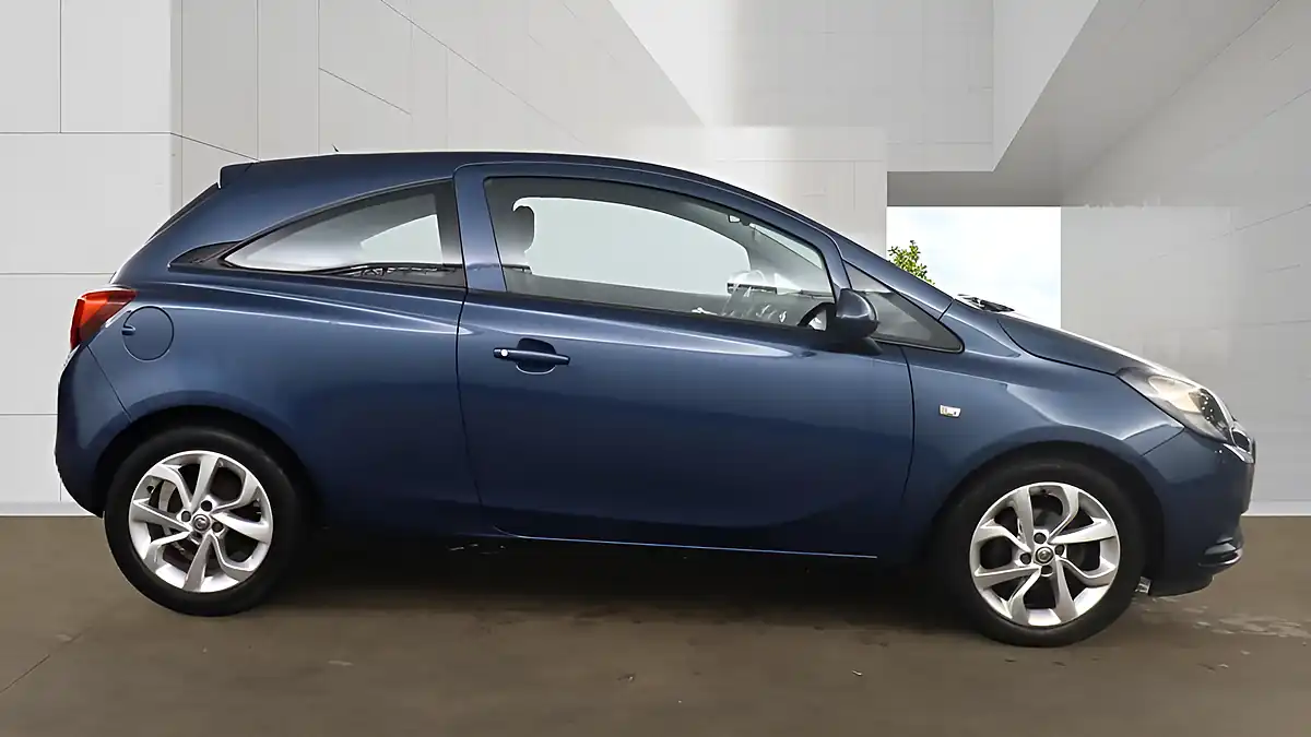 Used 2016 Vauxhall Corsa Sting Blue - Interior and Exterior details 5