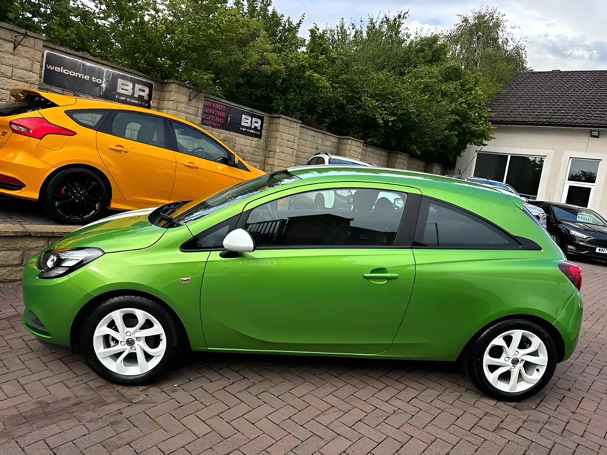 Used 2016 Vauxhall Corsa Sting Green - Interior and Exterior details 6