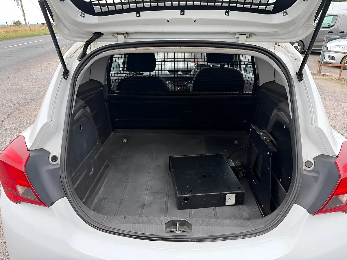 Used 2016 Vauxhall Corsa Van Car Derived Van White - Interior and Exterior details 11