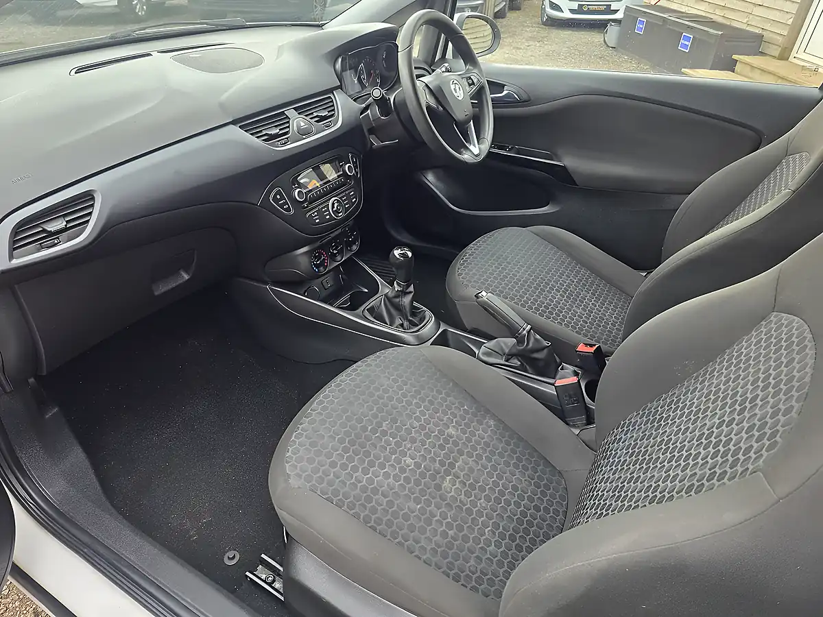 Used 2016 Vauxhall Corsa Van Ecoflex White - Interior and Exterior details 14