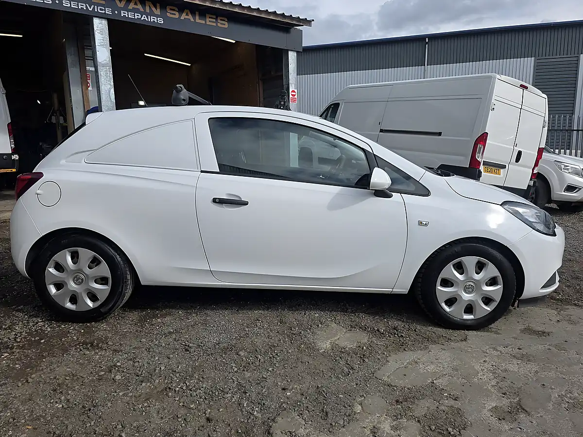 Used 2016 Vauxhall Corsa Van Ecoflex White - Interior and Exterior details 8