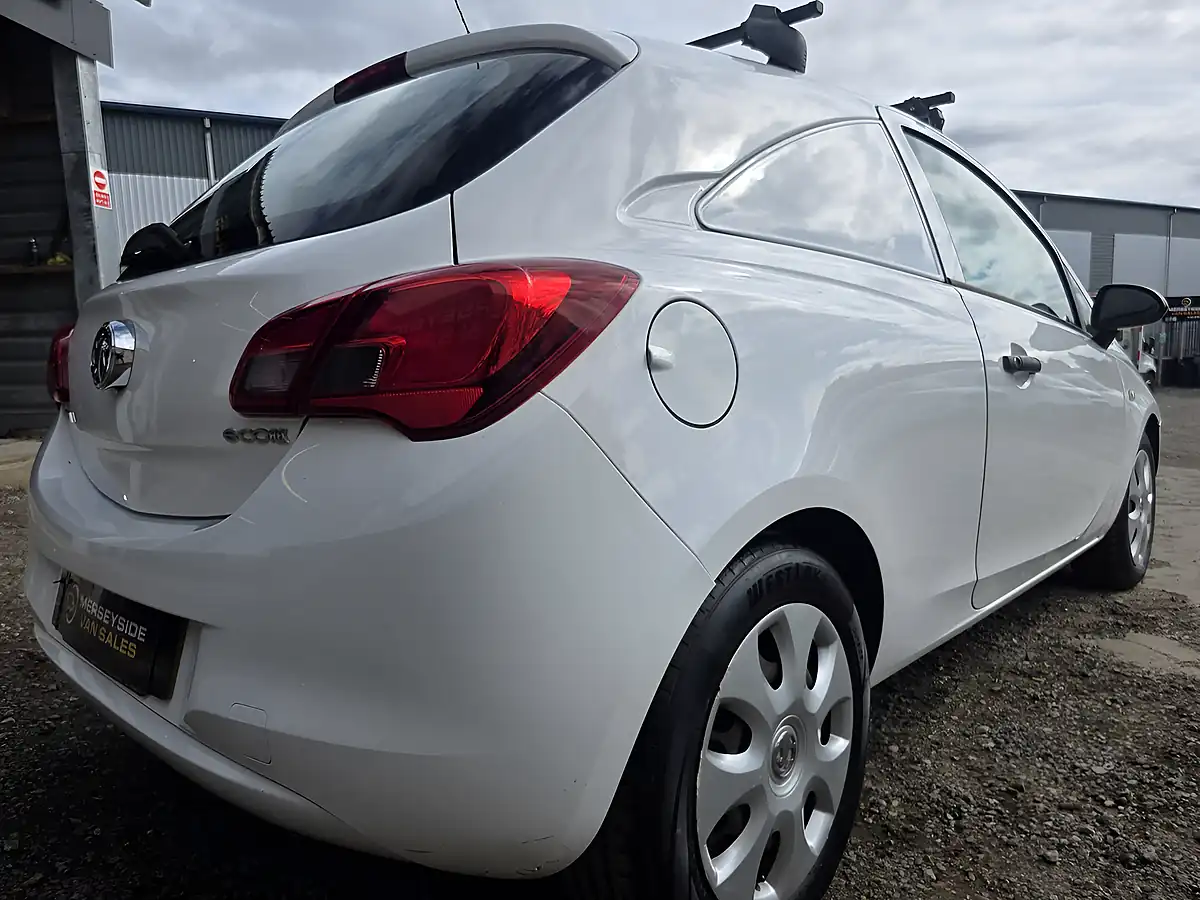 Used 2016 Vauxhall Corsa Van Ecoflex White - Interior and Exterior details 9