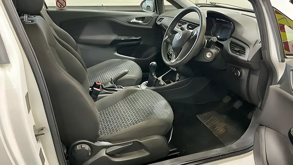 Used 2016 Vauxhall Corsa Van L1 H1 White - Interior and Exterior details 9