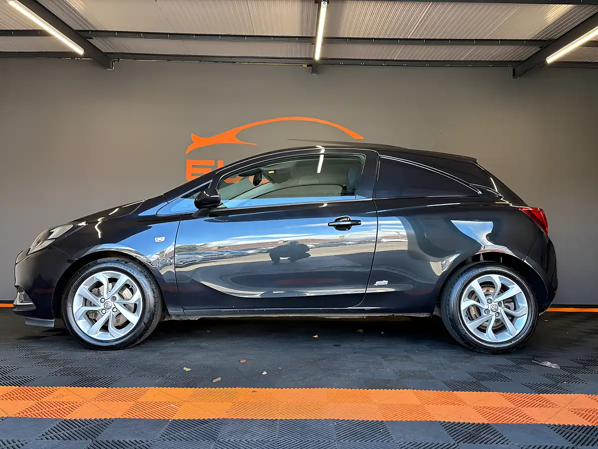 Used 2016 Vauxhall Corsa Van Sportive Black - Interior and Exterior details 2