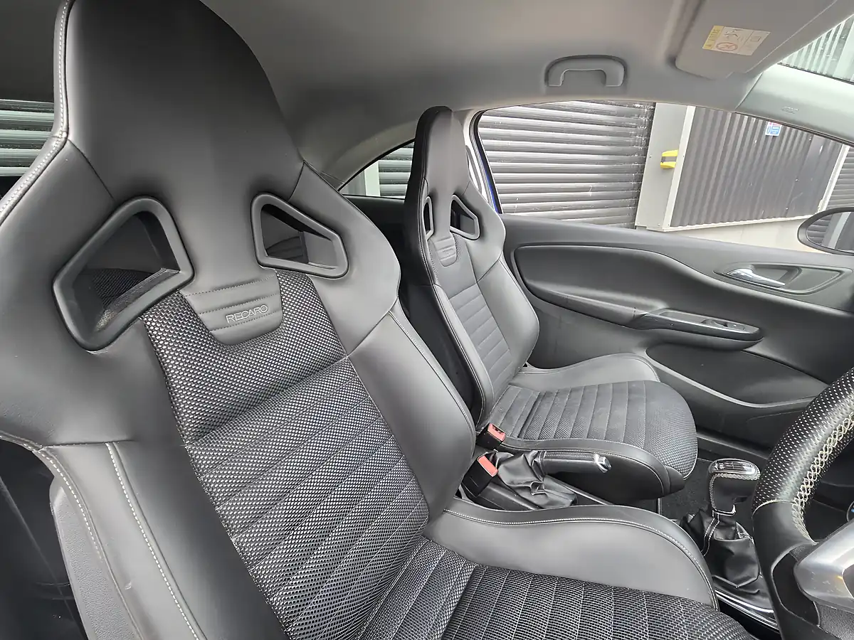 Used 2016 Vauxhall Corsa Vxr Blue - Interior and Exterior details 4