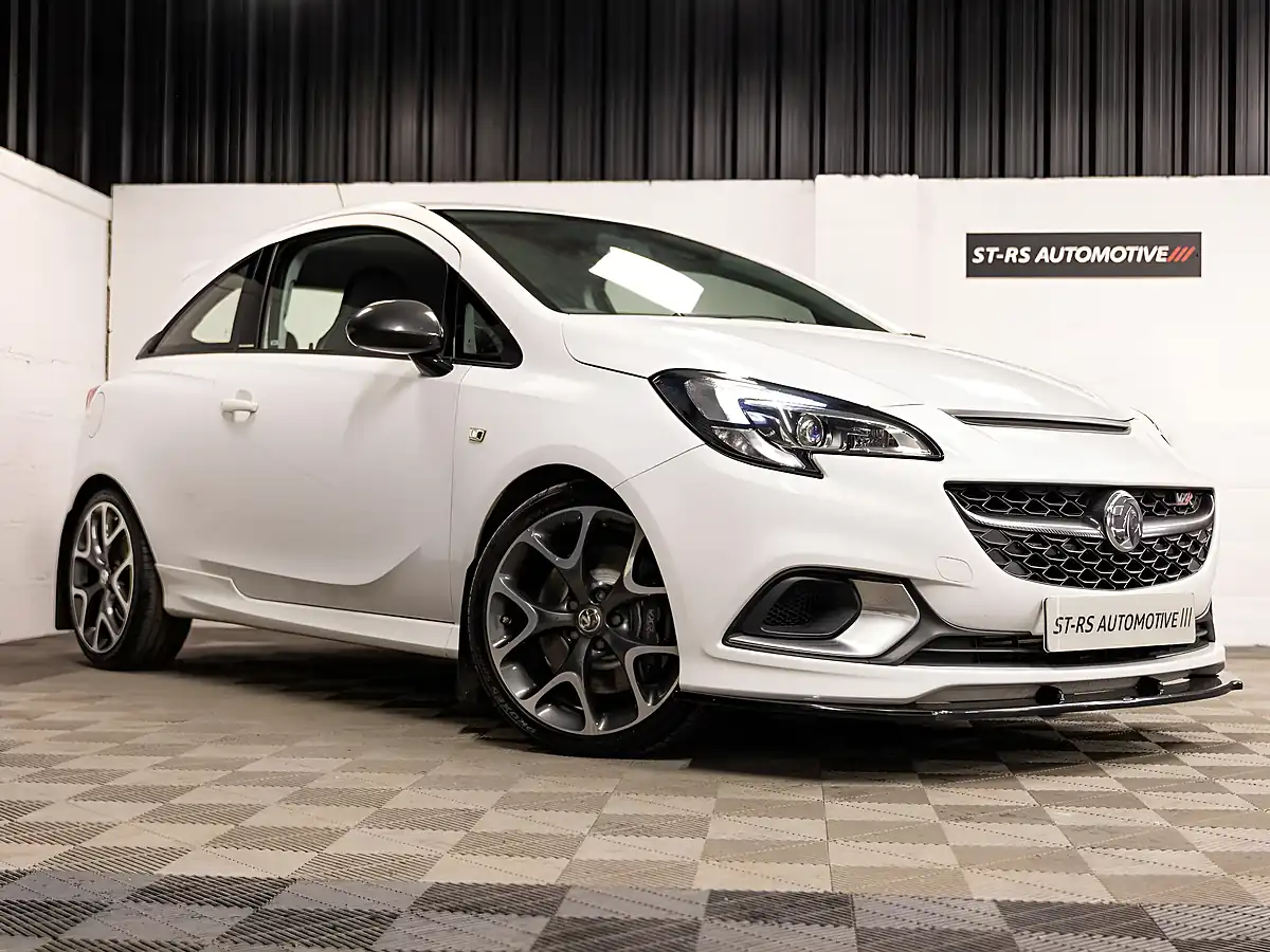 Used 2016 Vauxhall Corsa Vxr White - Front View