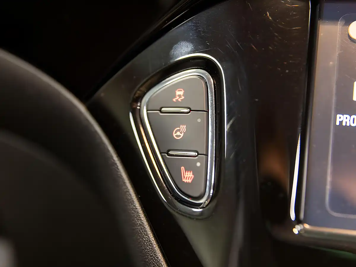 Used 2016 Vauxhall Corsa Vxr White - Interior and Exterior details 13