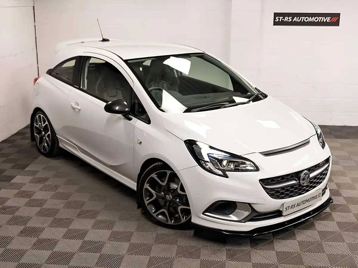 Used 2016 Vauxhall Corsa Vxr White - Interior and Exterior details 5