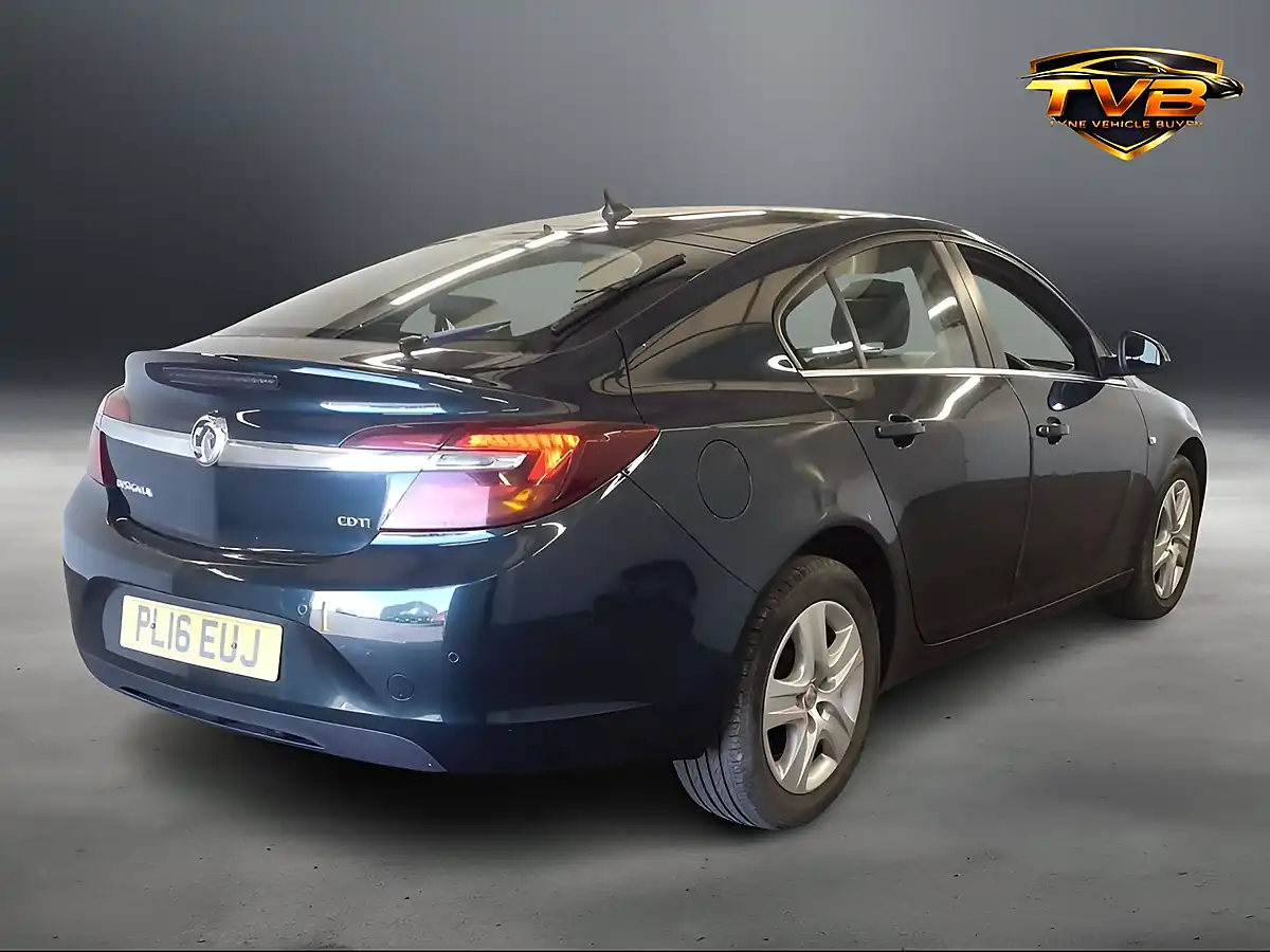 Used 2016 Vauxhall Insignia Design Nav Aurum Green - Interior and Exterior details 9