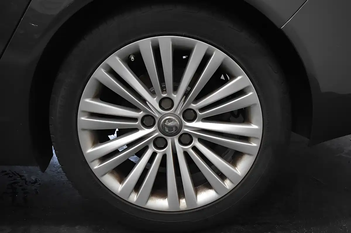 Used 2016 Vauxhall Insignia Design Nav Grey - Interior and Exterior details 10