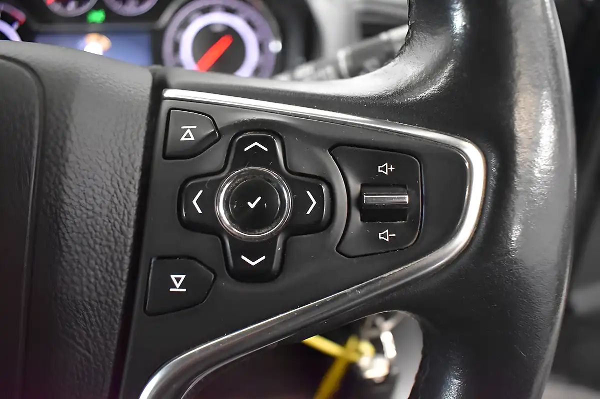 Used 2016 Vauxhall Insignia Design Nav Grey - Interior and Exterior details 13