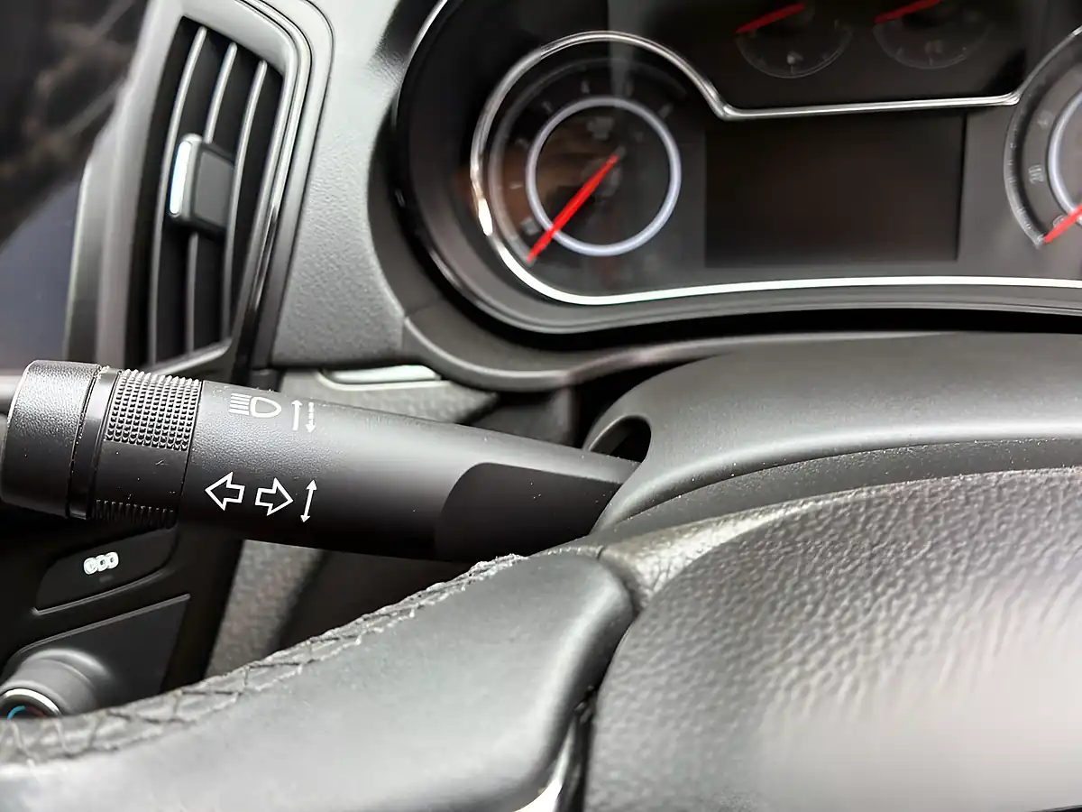 Used 2016 Vauxhall Insignia Design Nav White - Interior and Exterior details 12