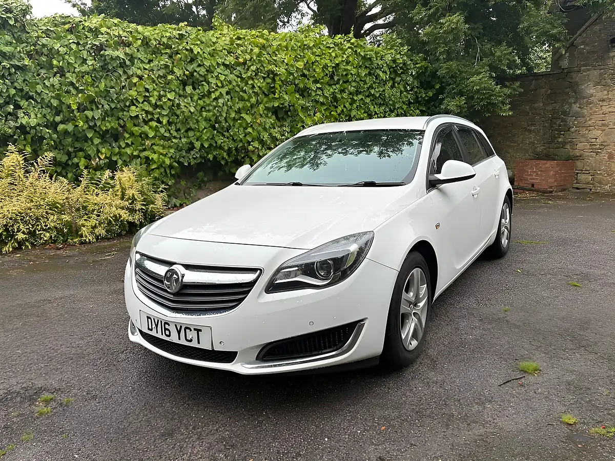 Used 2016 Vauxhall Insignia Design Nav White - Interior and Exterior details 16