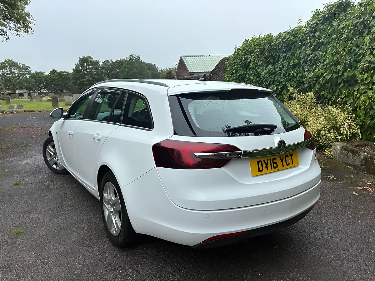 Used 2016 Vauxhall Insignia Design Nav White - Interior and Exterior details 17