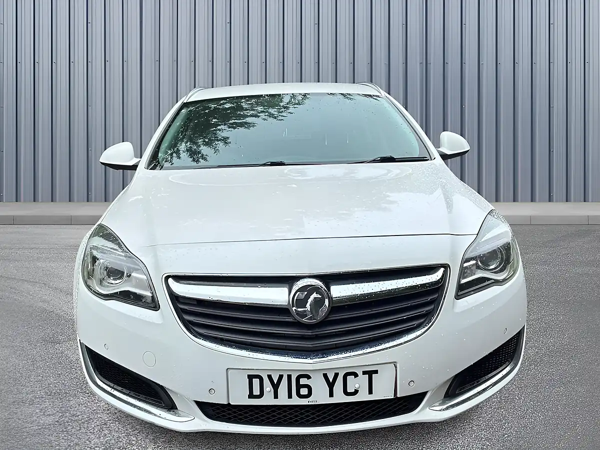 Used 2016 Vauxhall Insignia Design Nav White - Interior and Exterior details 2