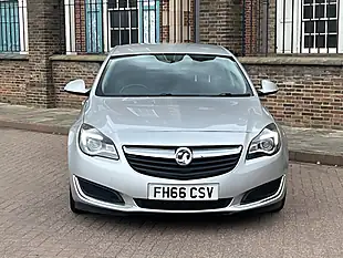 Used 2016 Vauxhall Insignia Design Silver - Interior and Exterior details 2