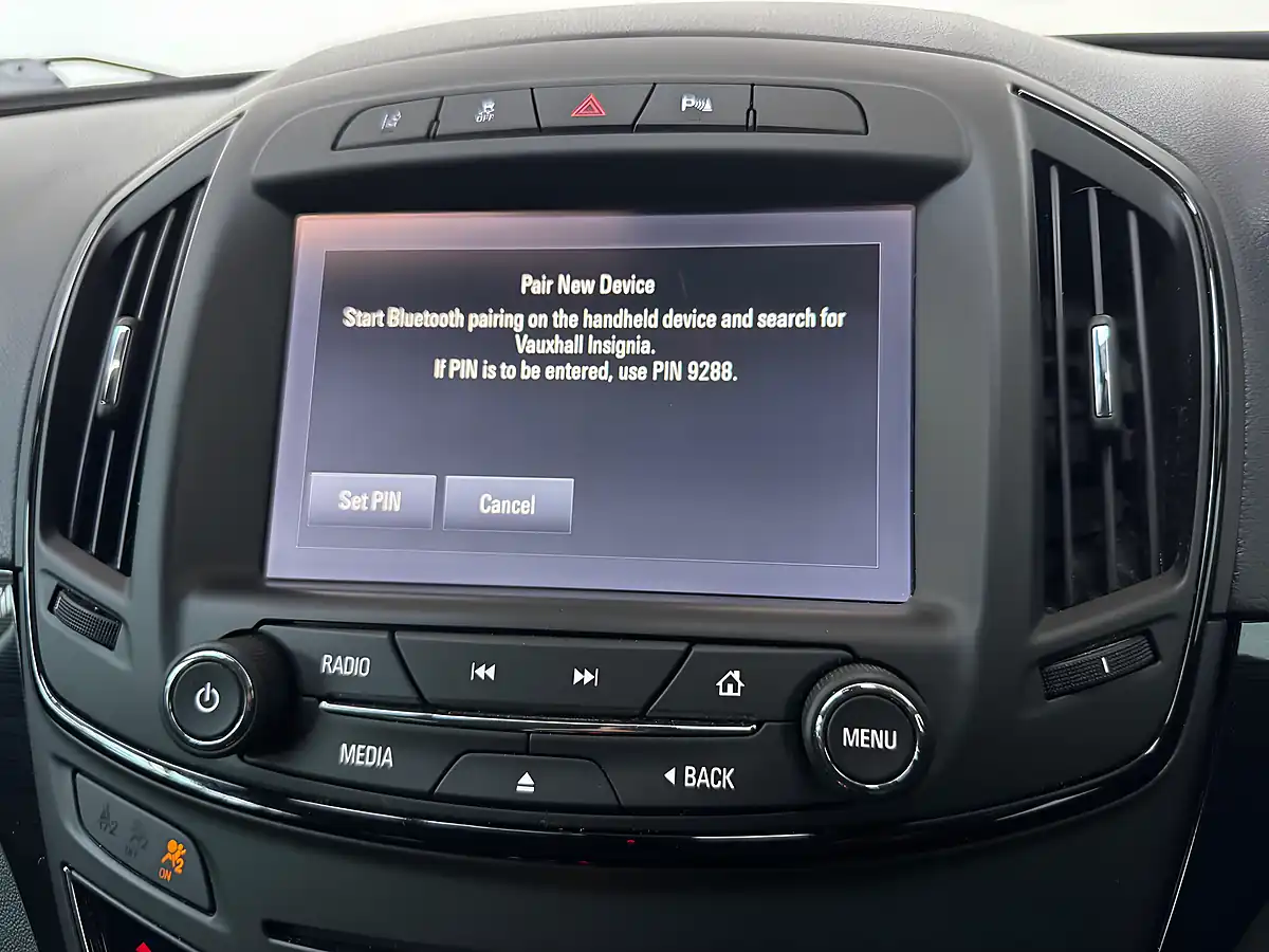 Used 2016 Vauxhall Insignia Elite Nav Sports Tourer Asteroid Grey - Interior and Exterior details 14