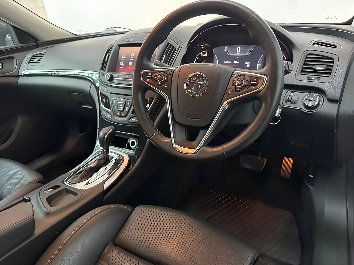 Used 2016 Vauxhall Insignia Elite Nav Sports Tourer Asteroid Grey - Interior and Exterior details 3