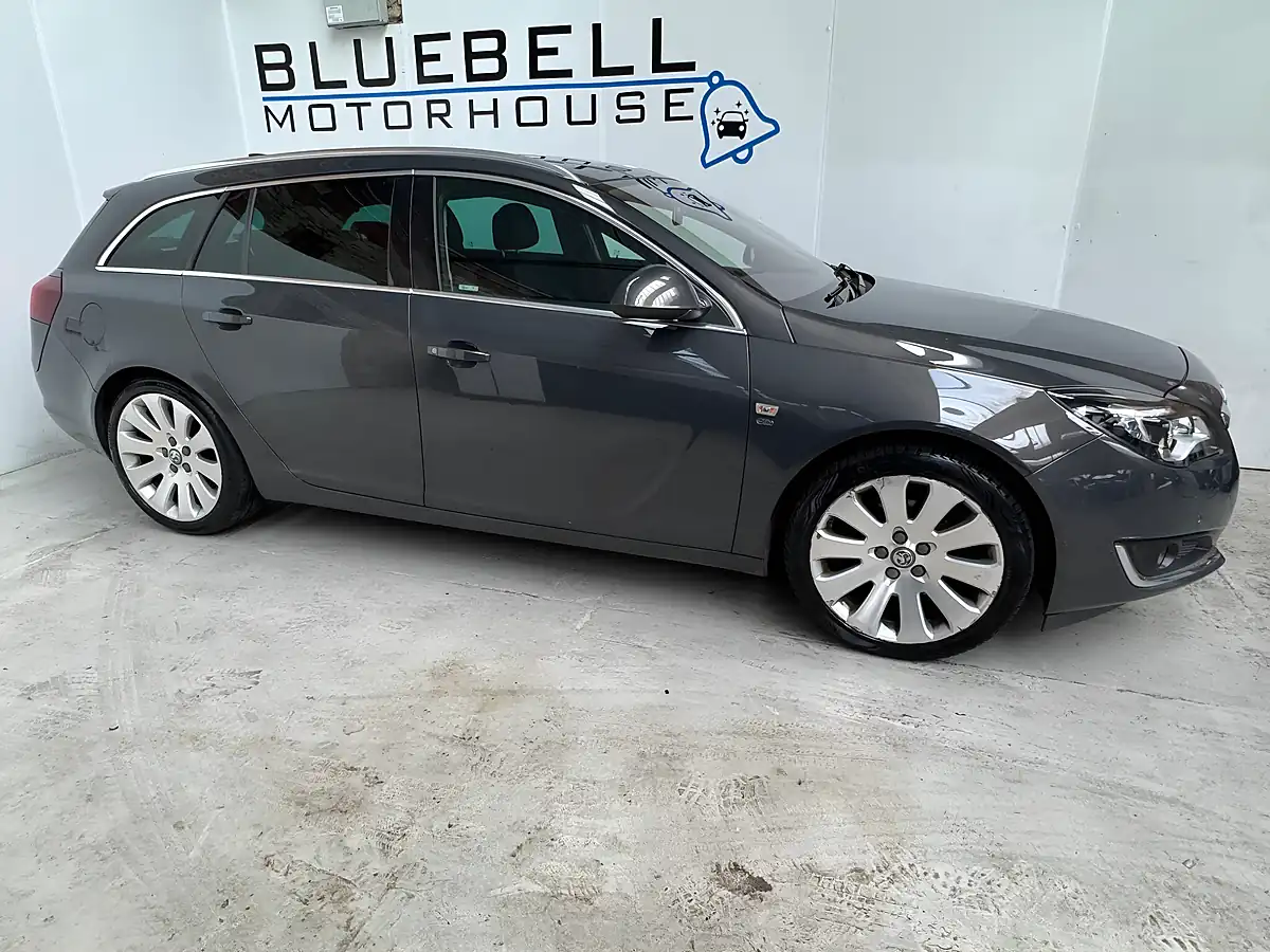 Used 2016 Vauxhall Insignia Elite Nav Sports Tourer Asteroid Grey - Interior and Exterior details 8