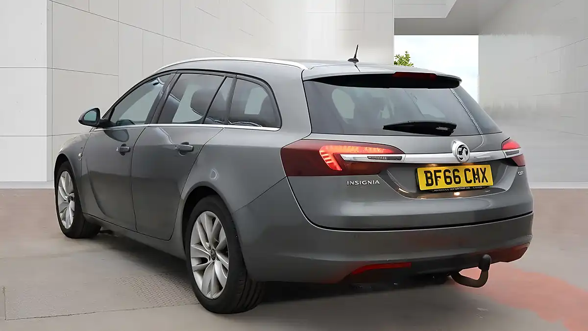 Used 2016 Vauxhall Insignia Sri Grey - Interior and Exterior details 3