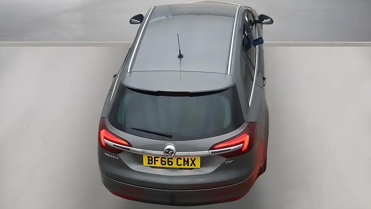 Used 2016 Vauxhall Insignia Sri Grey - Interior and Exterior details 8