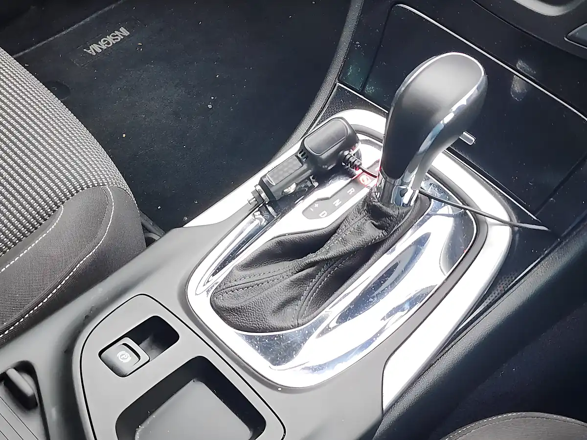 Used 2016 Vauxhall Insignia Sri Nav Black - Interior and Exterior details 13