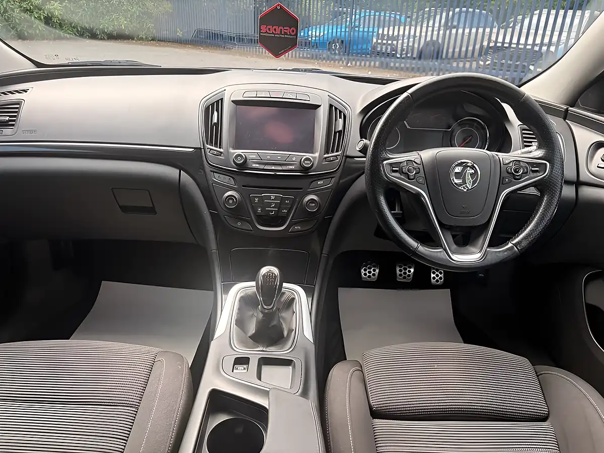 Used 2016 Vauxhall Insignia Sri Nav Black - Interior and Exterior details 11