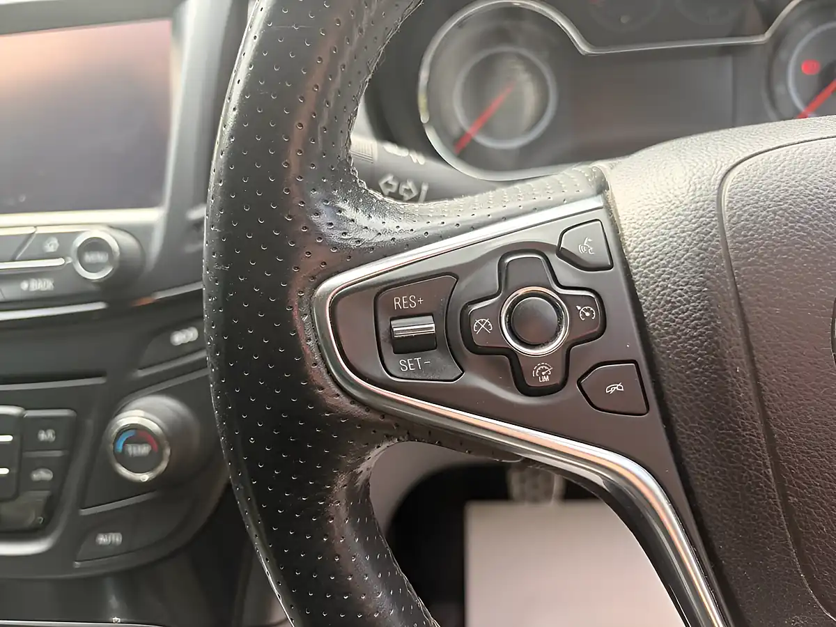 Used 2016 Vauxhall Insignia Sri Nav Black - Interior and Exterior details 13