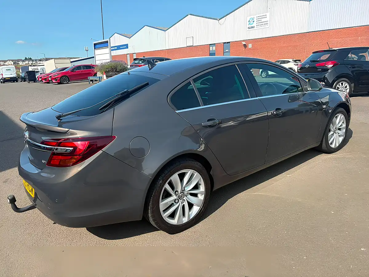 Used 2016 Vauxhall Insignia Sri Nav Grey - Interior and Exterior details 6