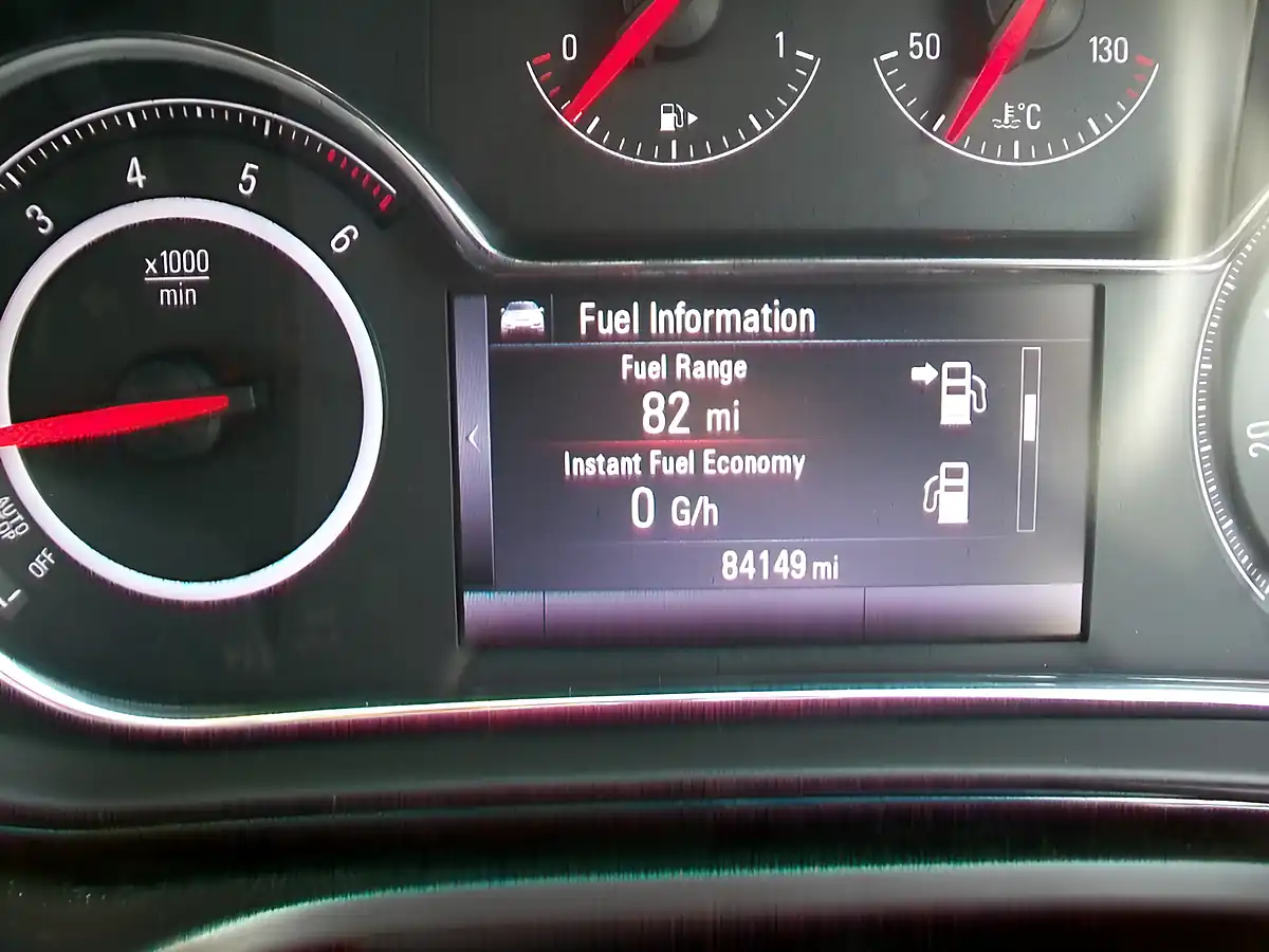 Used 2016 Vauxhall Insignia Sri Nav Grey - Interior and Exterior details 13