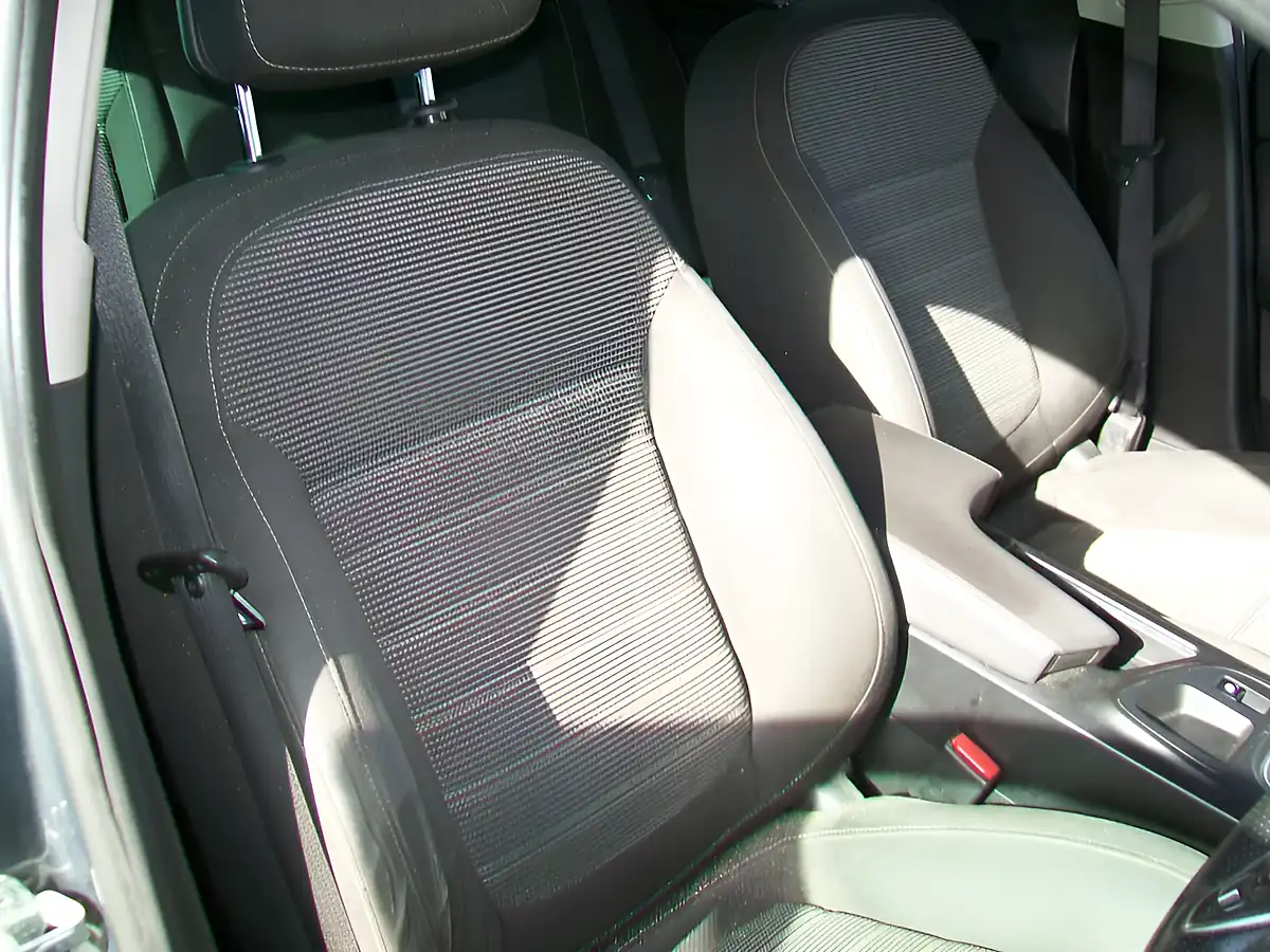 Used 2016 Vauxhall Insignia Sri Nav Grey - Interior and Exterior details 7
