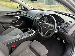 Used 2016 Vauxhall Insignia Sri Nav Silver - Interior and Exterior details 10