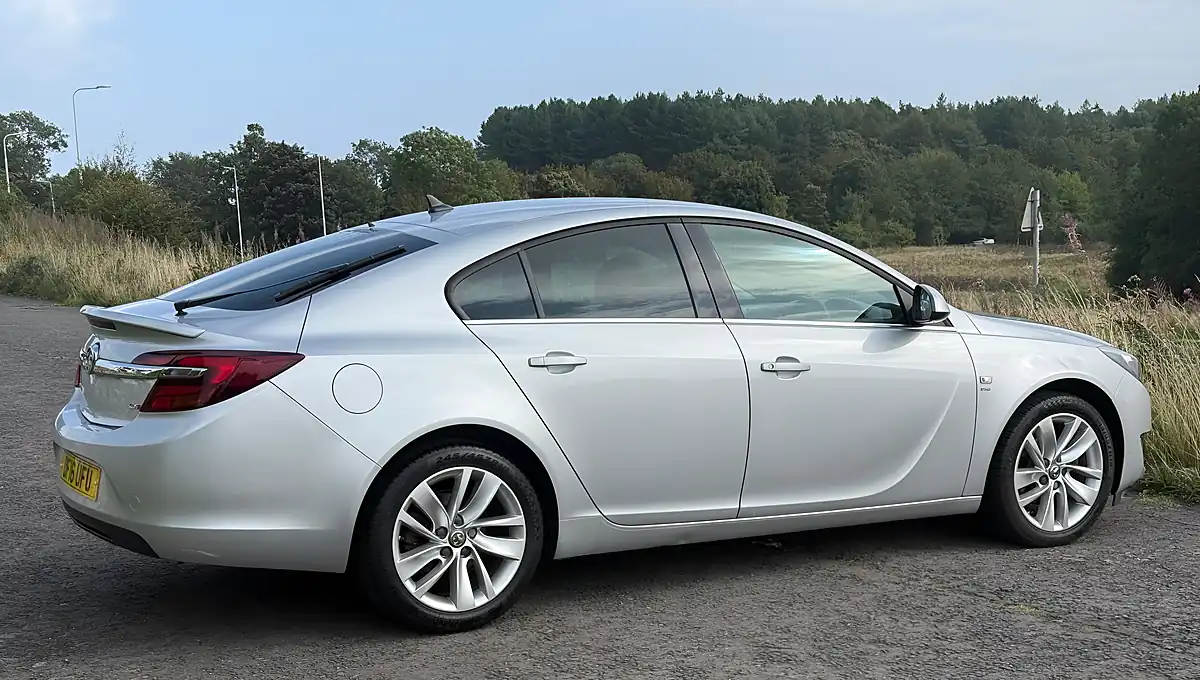 Used 2016 Vauxhall Insignia Sri Nav Silver - Interior and Exterior details 7