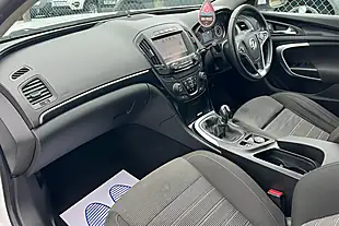 Used 2016 Vauxhall Insignia Sri Nav White - Interior and Exterior details 15