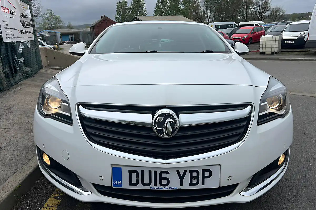 Used 2016 Vauxhall Insignia Sri Nav White - Interior and Exterior details 2