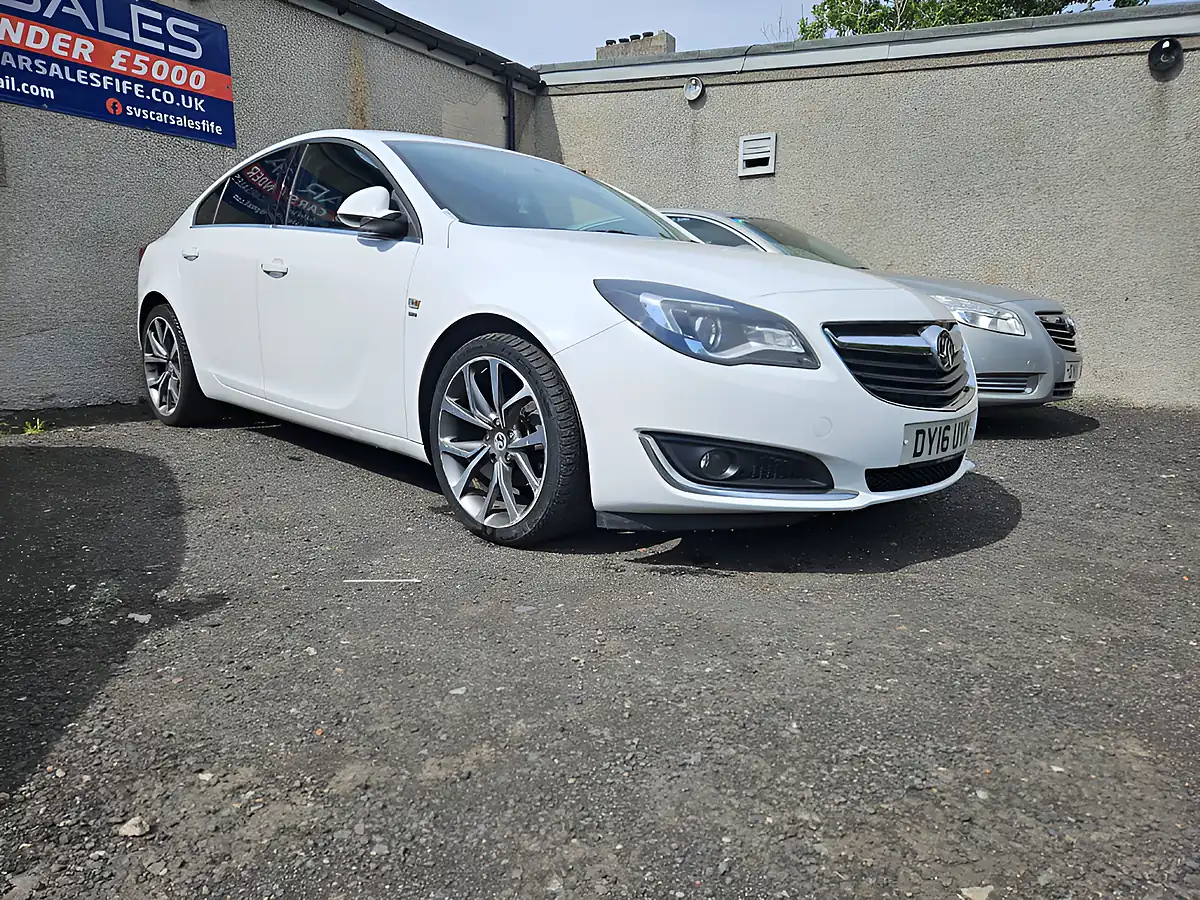 Used 2016 Vauxhall Insignia Sri Nav White - Front View