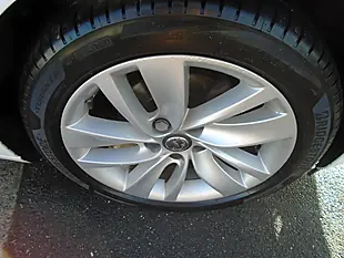Used 2016 Vauxhall Insignia Sri Nav White - Interior and Exterior details 16