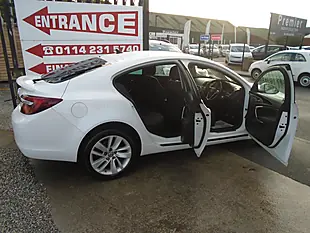 Used 2016 Vauxhall Insignia Sri Nav White - Interior and Exterior details 4