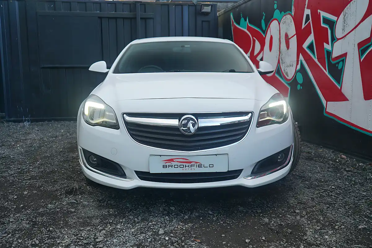 Used 2016 Vauxhall Insignia Sri Vx Line Nav White - Interior and Exterior details 5