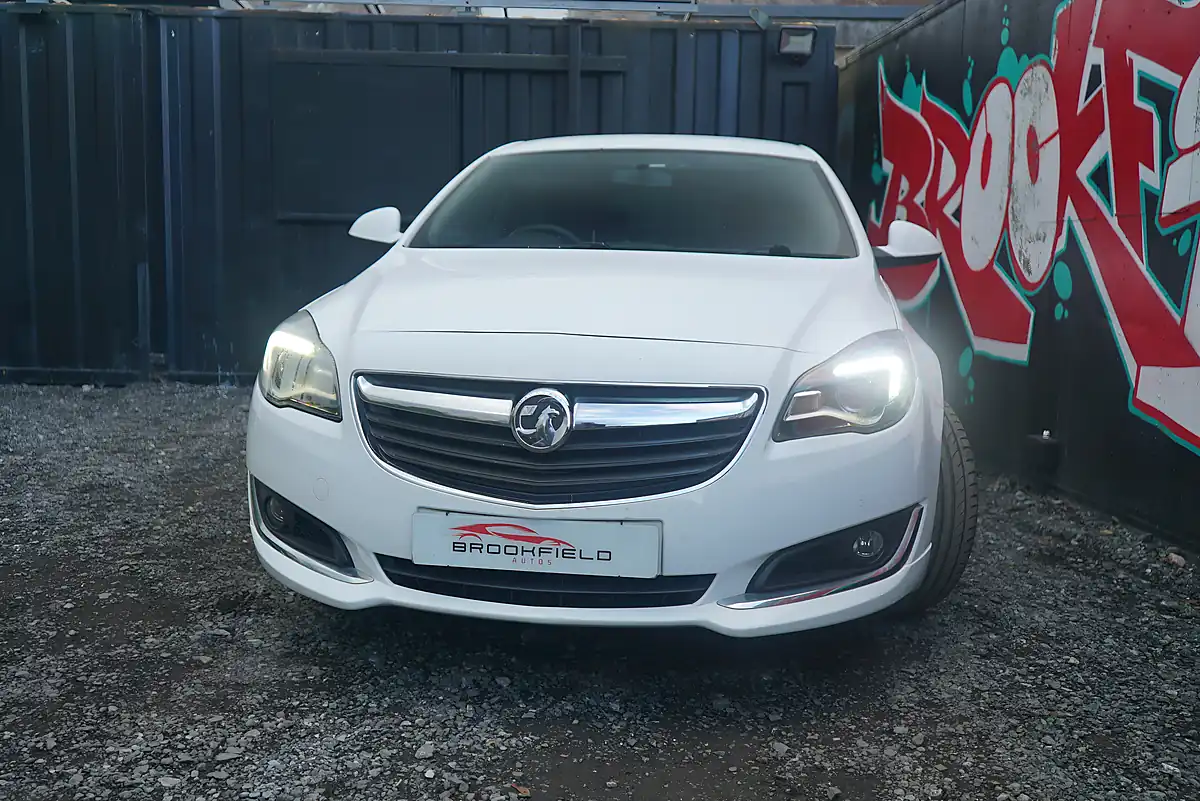 Used 2016 Vauxhall Insignia Sri Vx Line Nav White - Interior and Exterior details 6