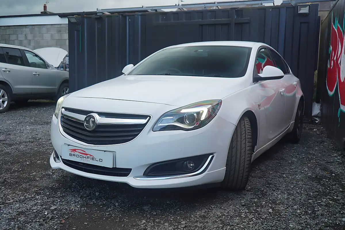 Used 2016 Vauxhall Insignia Sri Vx Line Nav White - Interior and Exterior details 8