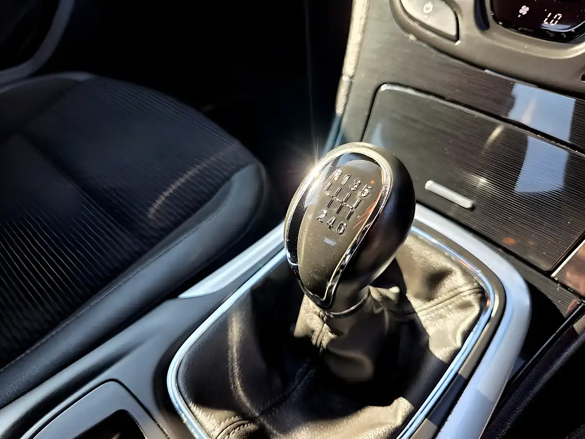 Used 2016 Vauxhall Insignia Tech Line Black - Interior and Exterior details 10