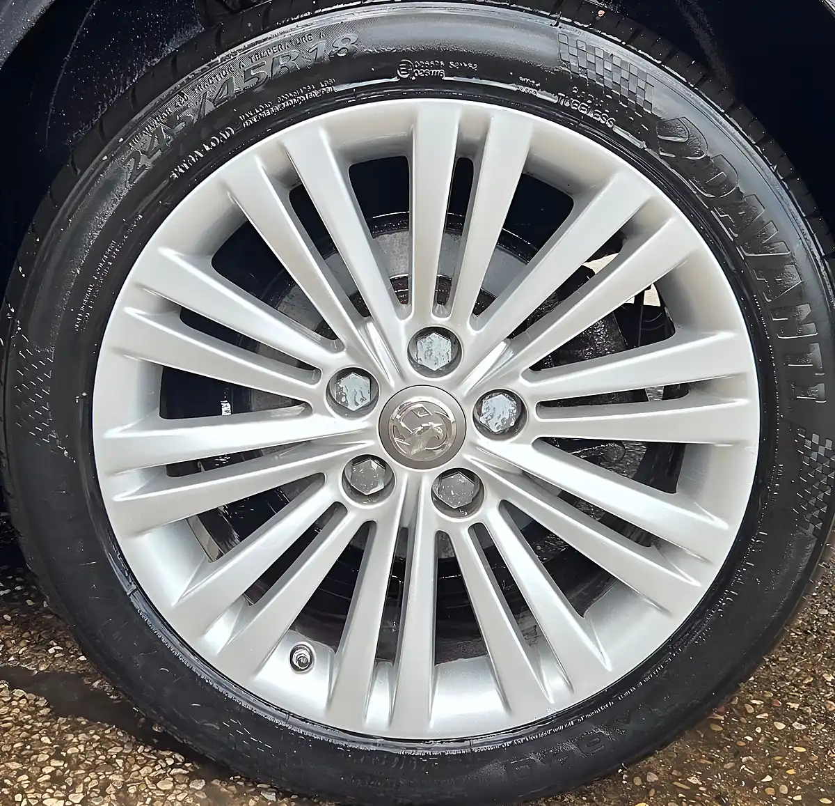 Used 2016 Vauxhall Insignia Tech Line Black - Interior and Exterior details 17
