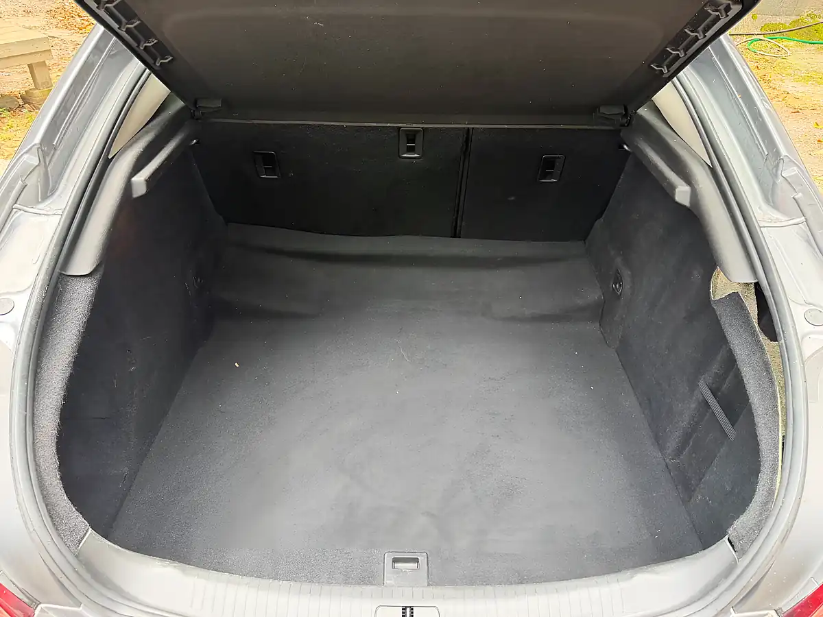 Used 2016 Vauxhall Insignia Tech Line Grey - Interior and Exterior details 11