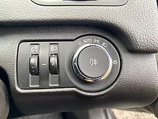 Used 2016 Vauxhall Insignia Tech Line Grey - Interior and Exterior details 13