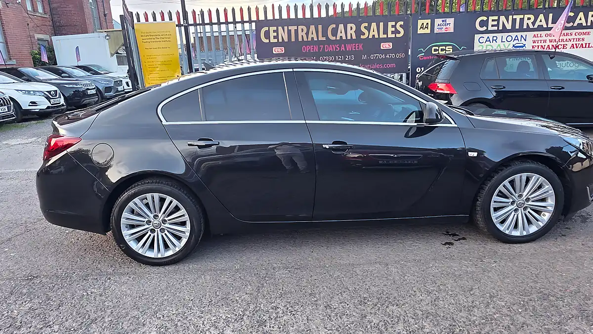 Used 2016 Vauxhall Insignia Tech Line - Interior and Exterior details 7