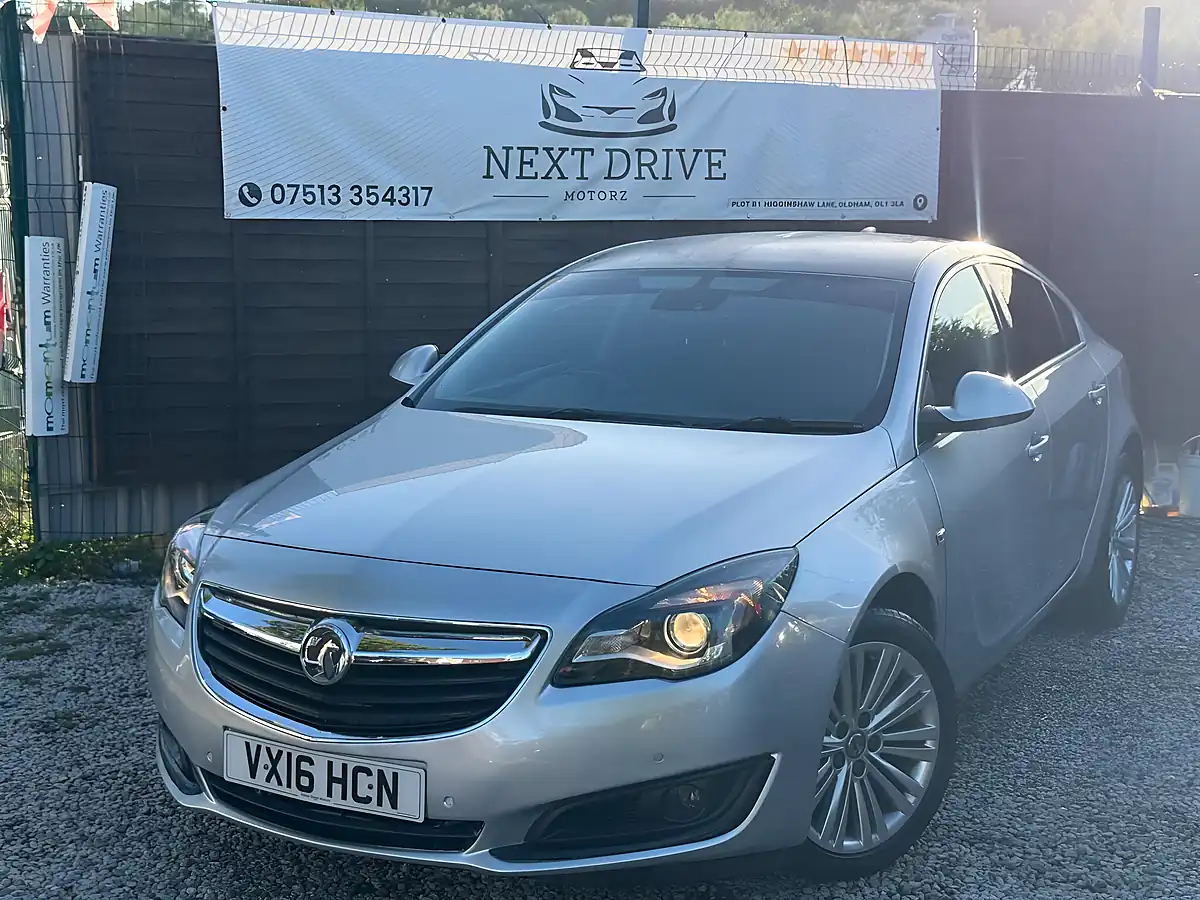 Used 2016 Vauxhall Insignia Tech Line Silver - Interior and Exterior details 5