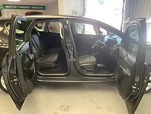 Used 2016 Vauxhall Meriva Life Black - Interior and Exterior details 12